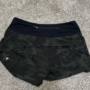 Lululemon Speed Up Mid-Rise Lined Short 4”